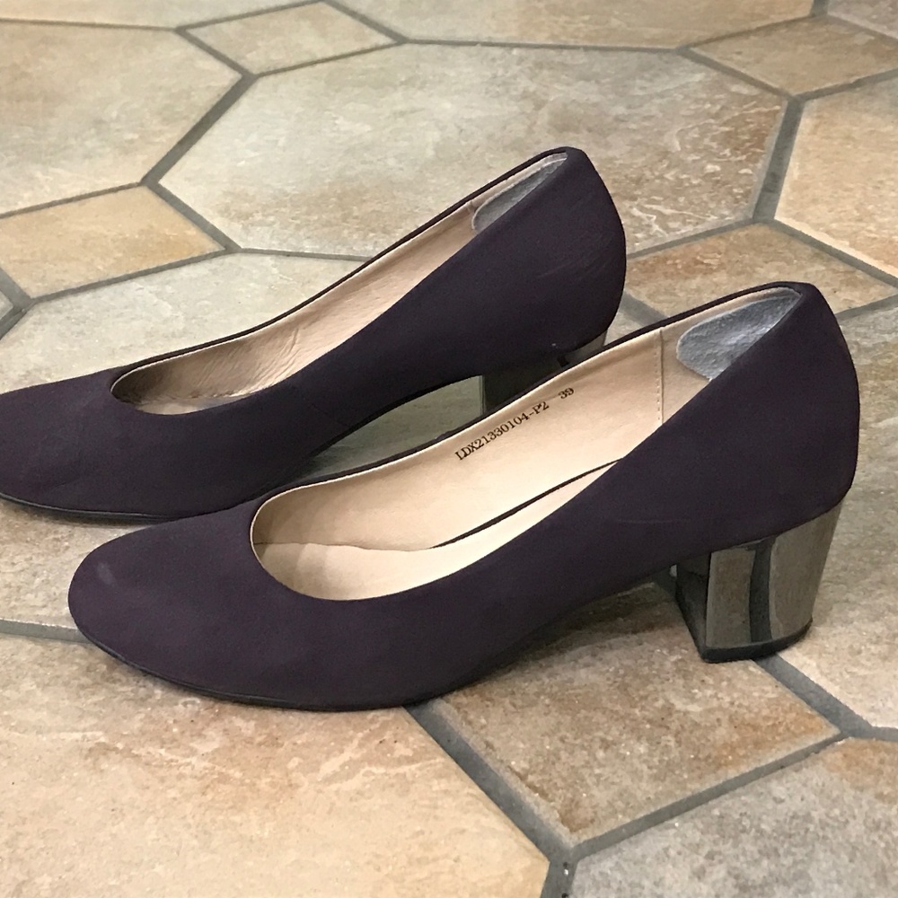 Purple Pumps with Chunky Heel in Purple, Size 8